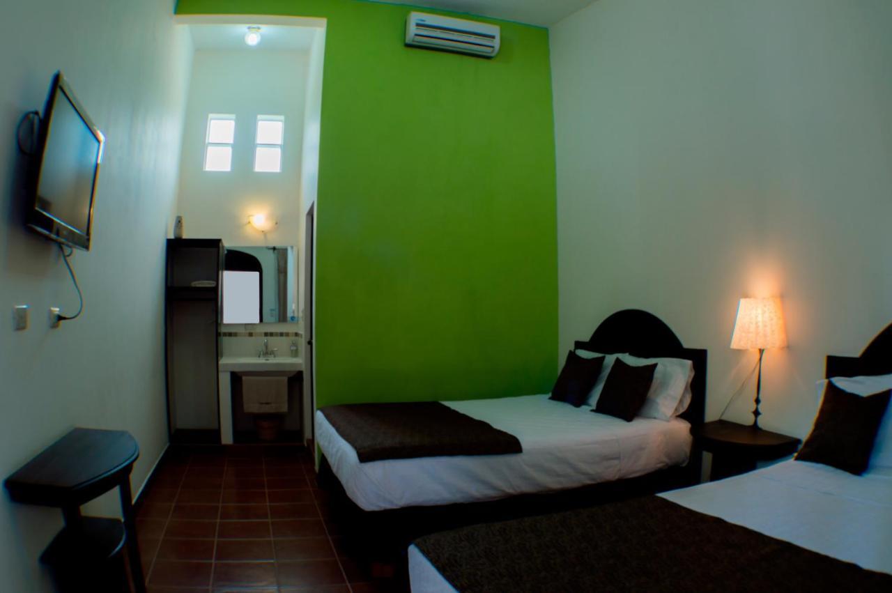 Casa Bourbon Hotel Retalhuleu Dış mekan fotoğraf