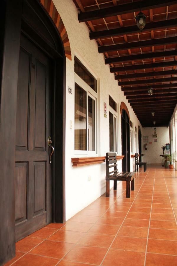 Casa Bourbon Hotel Retalhuleu Dış mekan fotoğraf