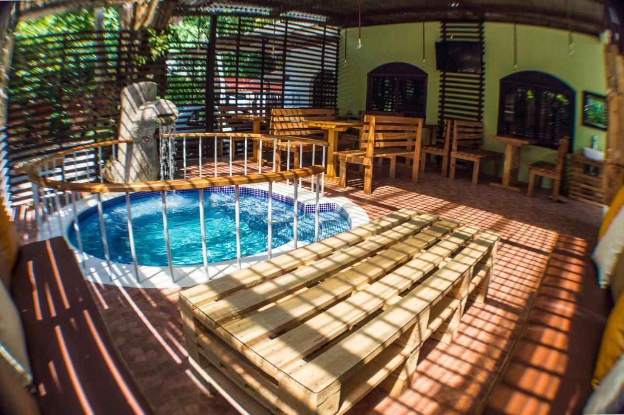 Casa Bourbon Hotel Retalhuleu Dış mekan fotoğraf